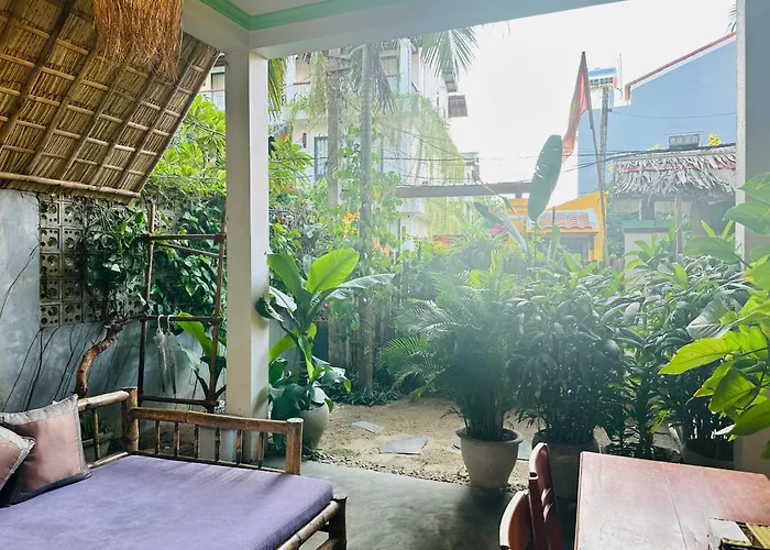 Small Family Homestay