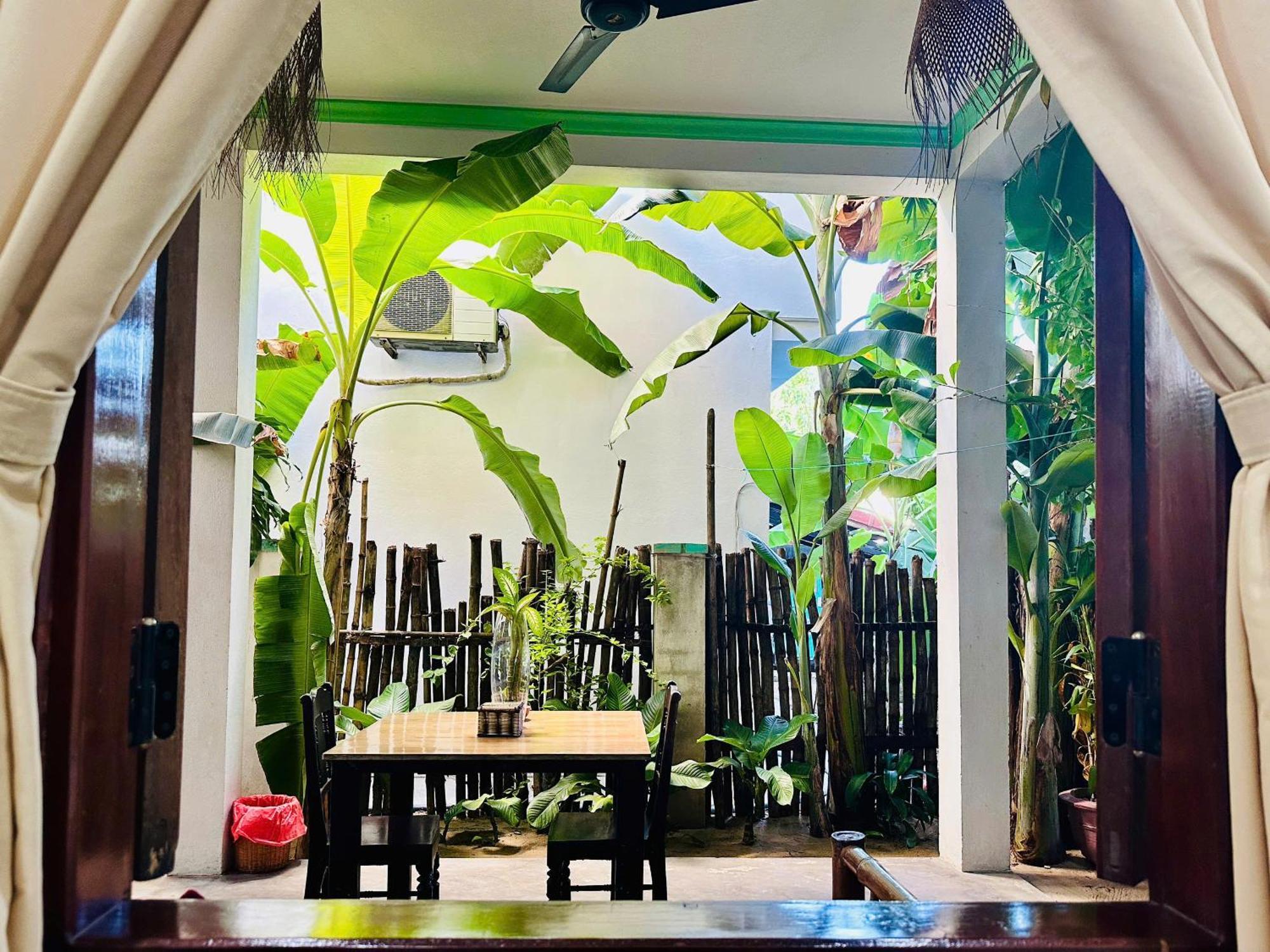 Small Family Homestay *